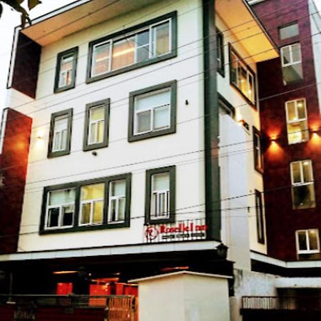 Fabhotel Roselle Inn Lucknow Exteriör bild