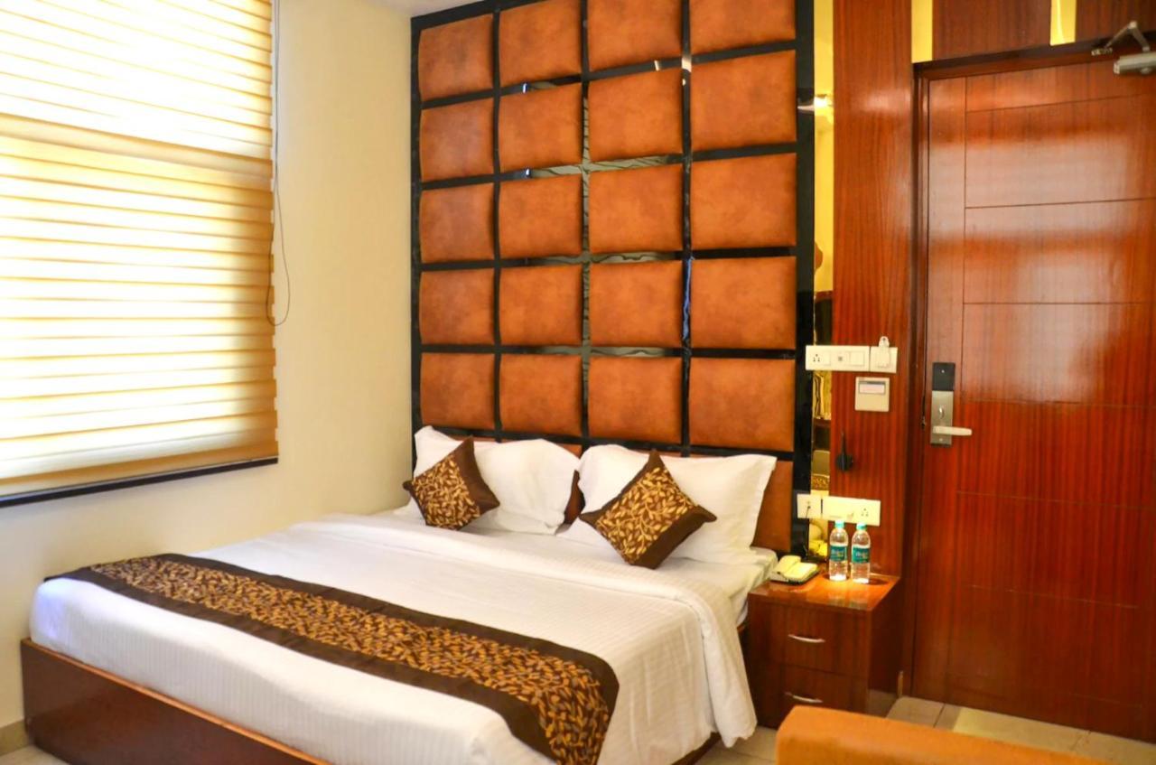 Fabhotel Roselle Inn Lucknow Exteriör bild