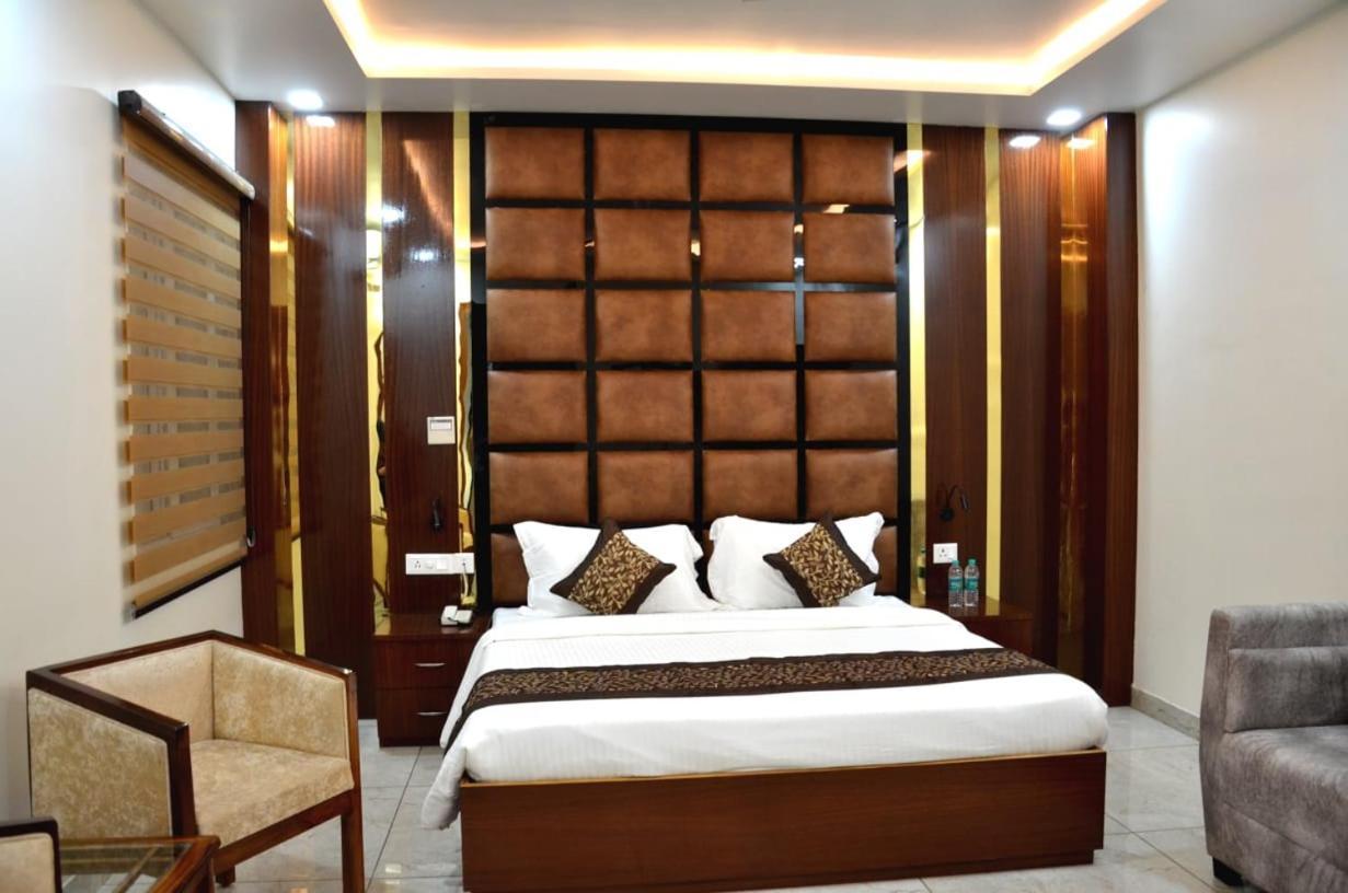 Fabhotel Roselle Inn Lucknow Exteriör bild