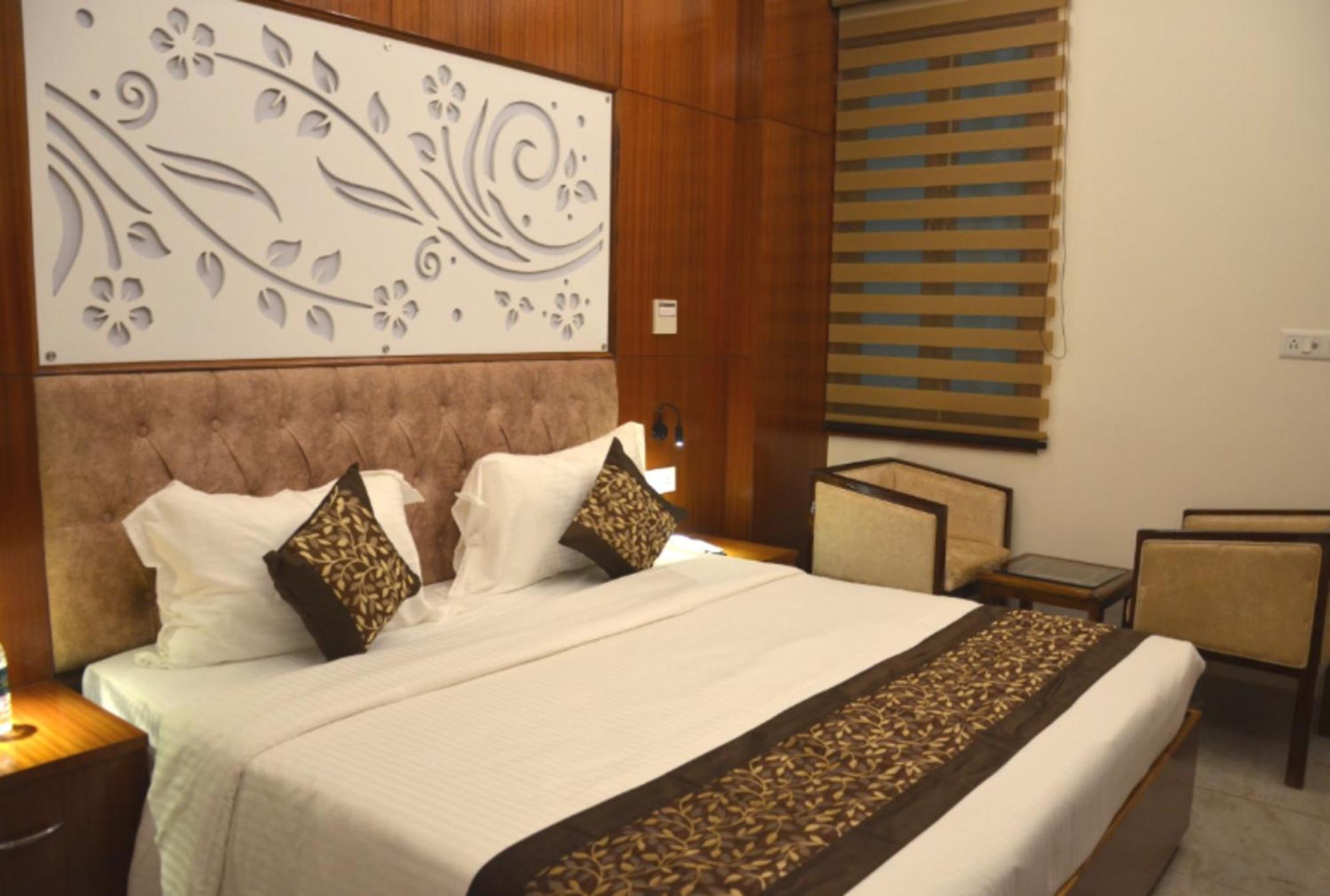 Fabhotel Roselle Inn Lucknow Exteriör bild